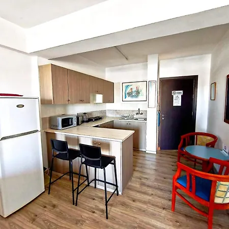 Apartament Petalmo *