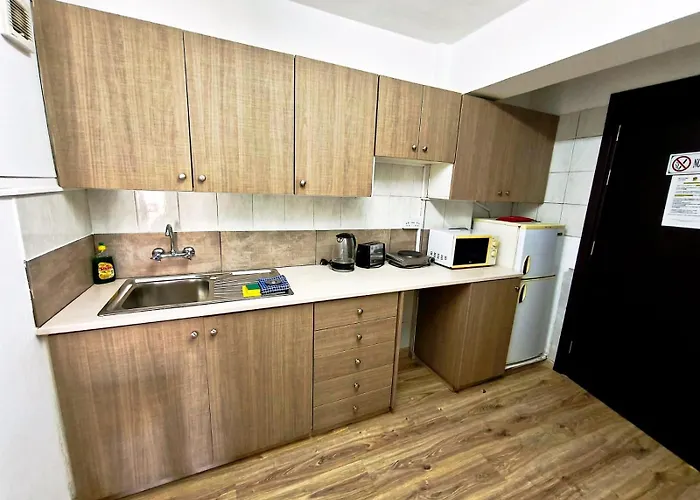 Petalmo City Ларнака